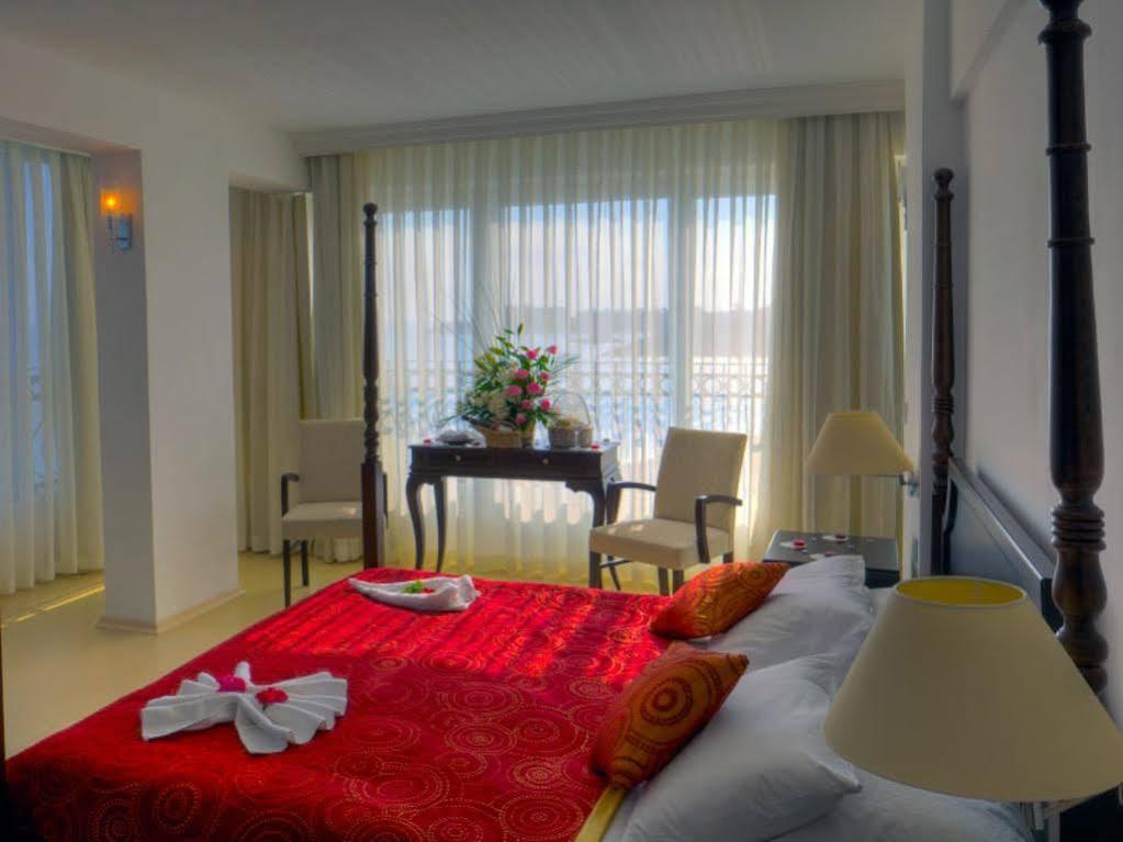 Ada Beach Hotel Karavas  Exteriér fotografie